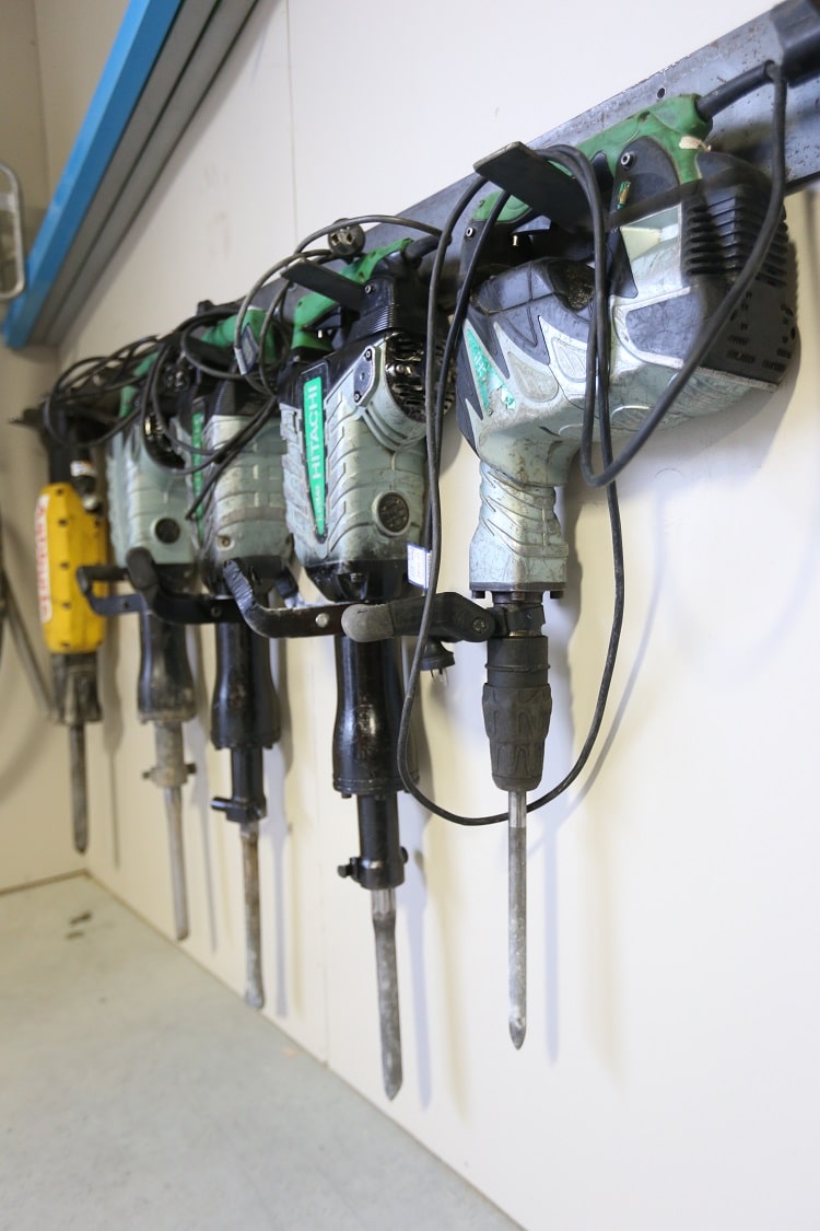 Jack Hammer Large Ashburton UHIRE